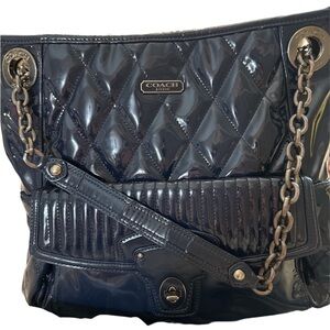 NWOT coach poppy quilted patent blue leather bag with gunmetal hardware nice bag